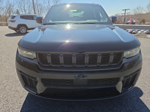 More photos of 2026 Jeep Grand Cherokee Laredo Altitude at Outten Chrysler Dodge Jeep RAM of Hamburg, PA