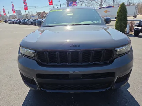More photos of 2025 Jeep Grand Cherokee L Altitude X at Outten Chrysler Dodge Jeep RAM of Hamburg, PA