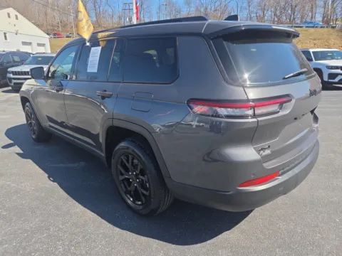 More photos of 2024 Jeep Grand Cherokee L Altitude at Outten Chrysler Dodge Jeep RAM of Hamburg, PA
