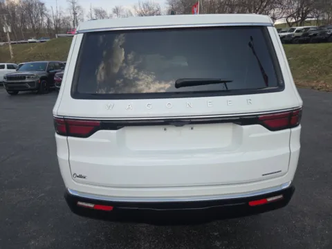 More photos of 2024 Jeep Wagoneer Series III at Outten Chrysler Dodge Jeep RAM of Hamburg, PA