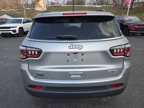 More photos of 2022 Jeep Compass Altitude at Outten Chrysler Dodge Jeep RAM of Hamburg, PA