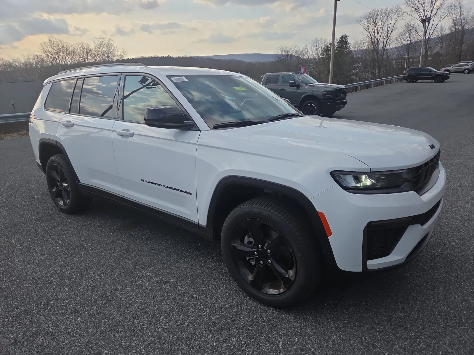 White 2026 Jeep Grand Cherokee L Limited for sale in Hamburg, PA