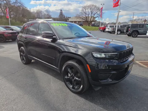 Black 2023 Jeep Grand Cherokee Altitude for sale in Hamburg, PA