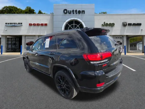 More photos of 2022 Jeep Grand Cherokee WK Laredo X at Outten Chrysler Dodge Jeep RAM of Hamburg, PA