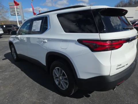 More photos of 2023 Chevrolet Traverse LT Cloth at Outten Chrysler Dodge Jeep RAM of Hamburg, PA