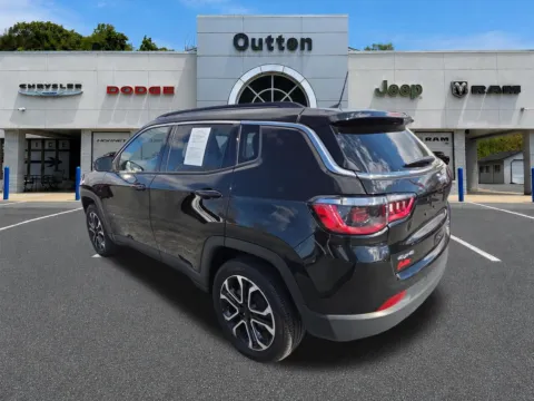More photos of 2022 Jeep Compass Limited at Outten Chrysler Dodge Jeep RAM of Hamburg, PA