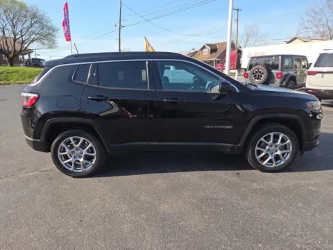 Photos of 2022 Jeep Compass Latitude Lux for sale in Hamburg, PA at Outten Chrysler Dodge Jeep RAM of Hamburg