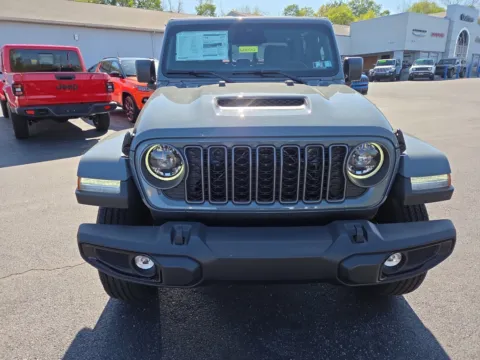 More photos of 2026 Jeep Gladiator Sport S at Outten Chrysler Dodge Jeep RAM of Hamburg, PA