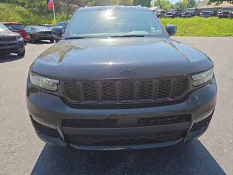 More photos of 2026 Jeep Grand Cherokee Laredo Altitude at Outten Chrysler Dodge Jeep RAM of Hamburg, PA