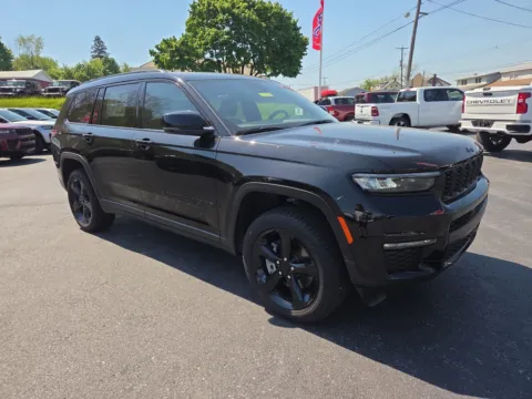 Gray 2026 Jeep Grand Cherokee Laredo Altitude for sale in Hamburg, PA