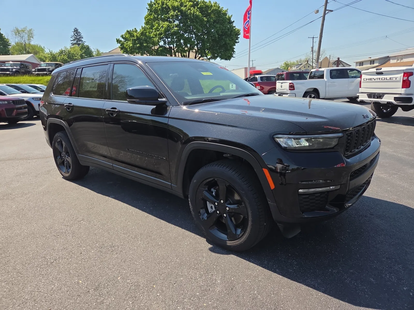 Gray 2026 Jeep Grand Cherokee Laredo Altitude for sale in Hamburg, PA
