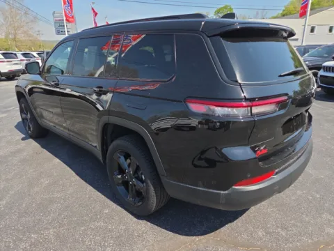 More photos of 2026 Jeep Grand Cherokee Laredo Altitude at Outten Chrysler Dodge Jeep RAM of Hamburg, PA