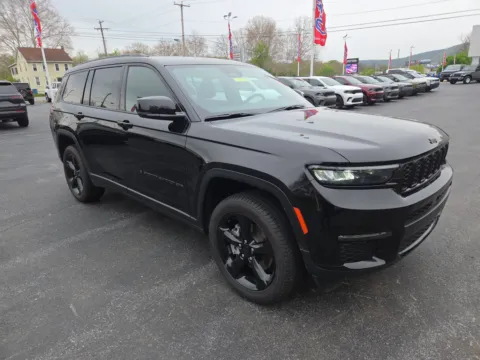 Black 2025 Jeep Grand Cherokee L Limited for sale in Hamburg, PA