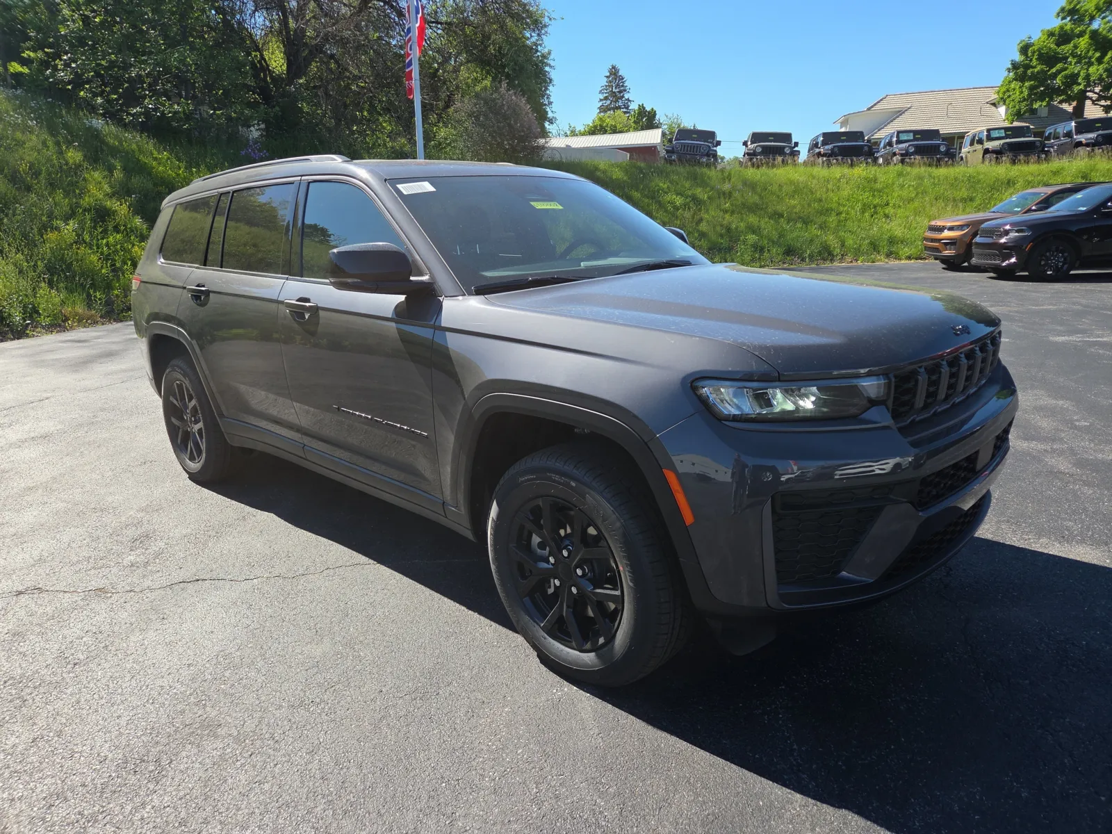Gray 2026 Jeep Grand Cherokee L Laredo Altitude for sale in Hamburg, PA
