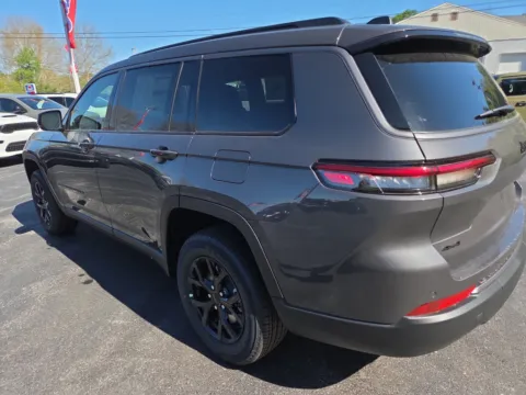 More photos of 2026 Jeep Grand Cherokee L Laredo Altitude at Outten Chrysler Dodge Jeep RAM of Hamburg, PA