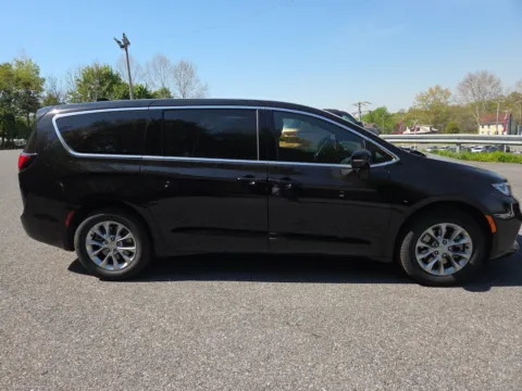 Photos of 2026 Chrysler Pacifica Select for sale in Hamburg, PA at Outten Chrysler Dodge Jeep RAM of Hamburg