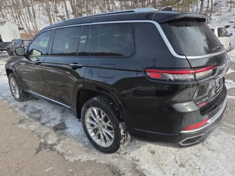 More photos of 2021 Jeep Grand Cherokee L Summit at Outten Chrysler Dodge Jeep RAM of Hamburg, PA