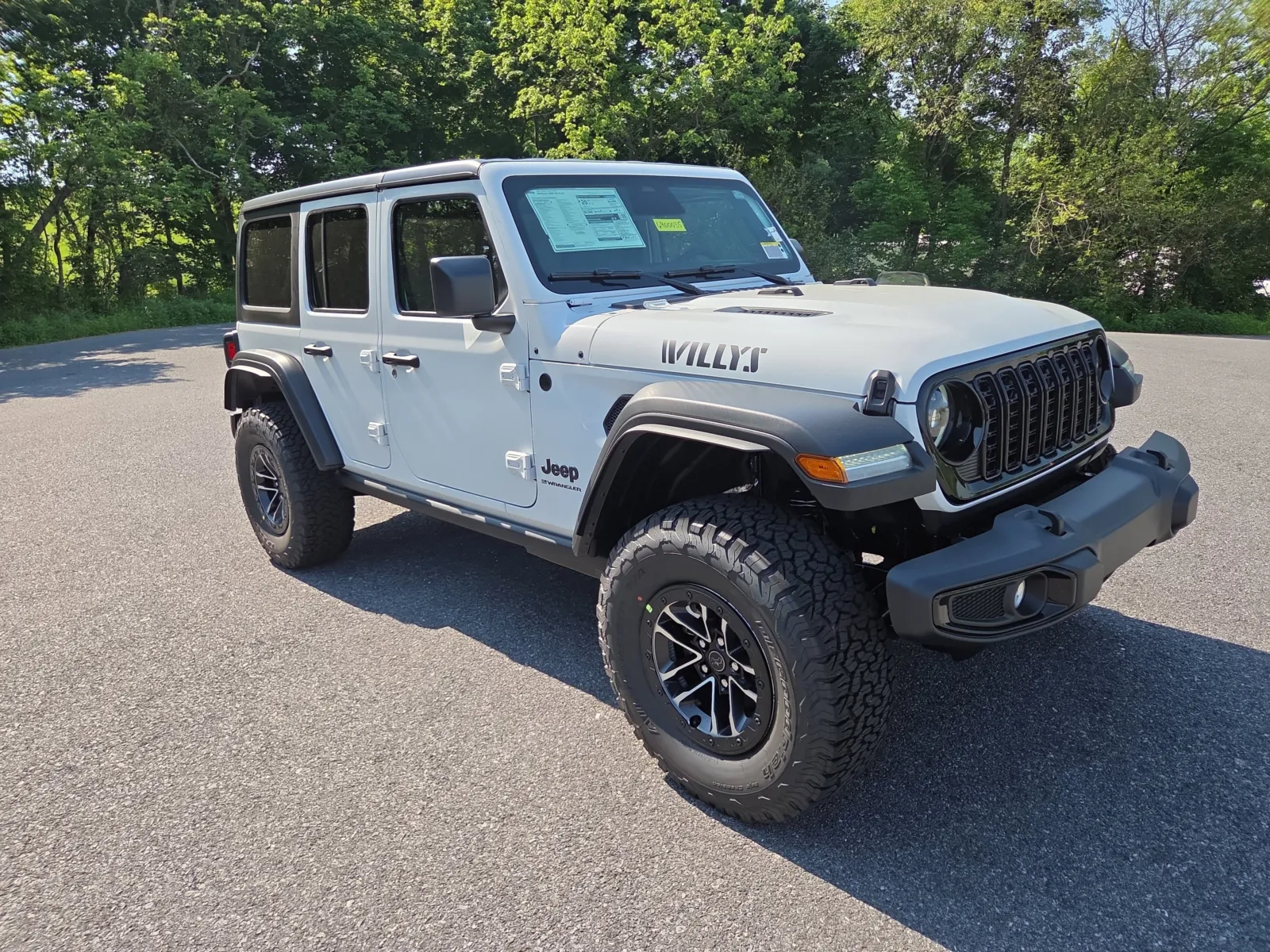 2026 Jeep Wrangler Willys's photo