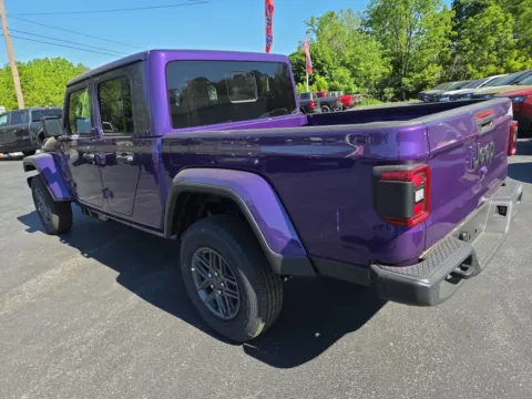 More photos of 2026 Jeep Gladiator Sport S at Outten Chrysler Dodge Jeep RAM of Hamburg, PA