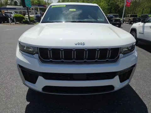 More photos of 2026 Jeep Grand Cherokee Limited at Outten Chrysler Dodge Jeep RAM of Hamburg, PA