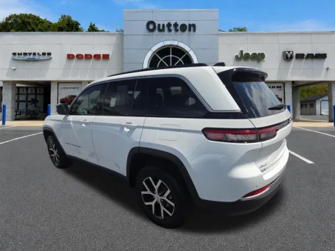 More photos of 2026 Jeep Grand Cherokee Limited at Outten Chrysler Dodge Jeep RAM of Hamburg, PA