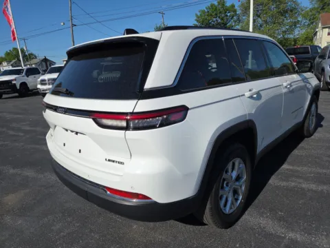 Another view of 2023 Jeep Grand Cherokee Limited for sale in Hamburg, PA at Outten Chrysler Dodge Jeep RAM of Hamburg
