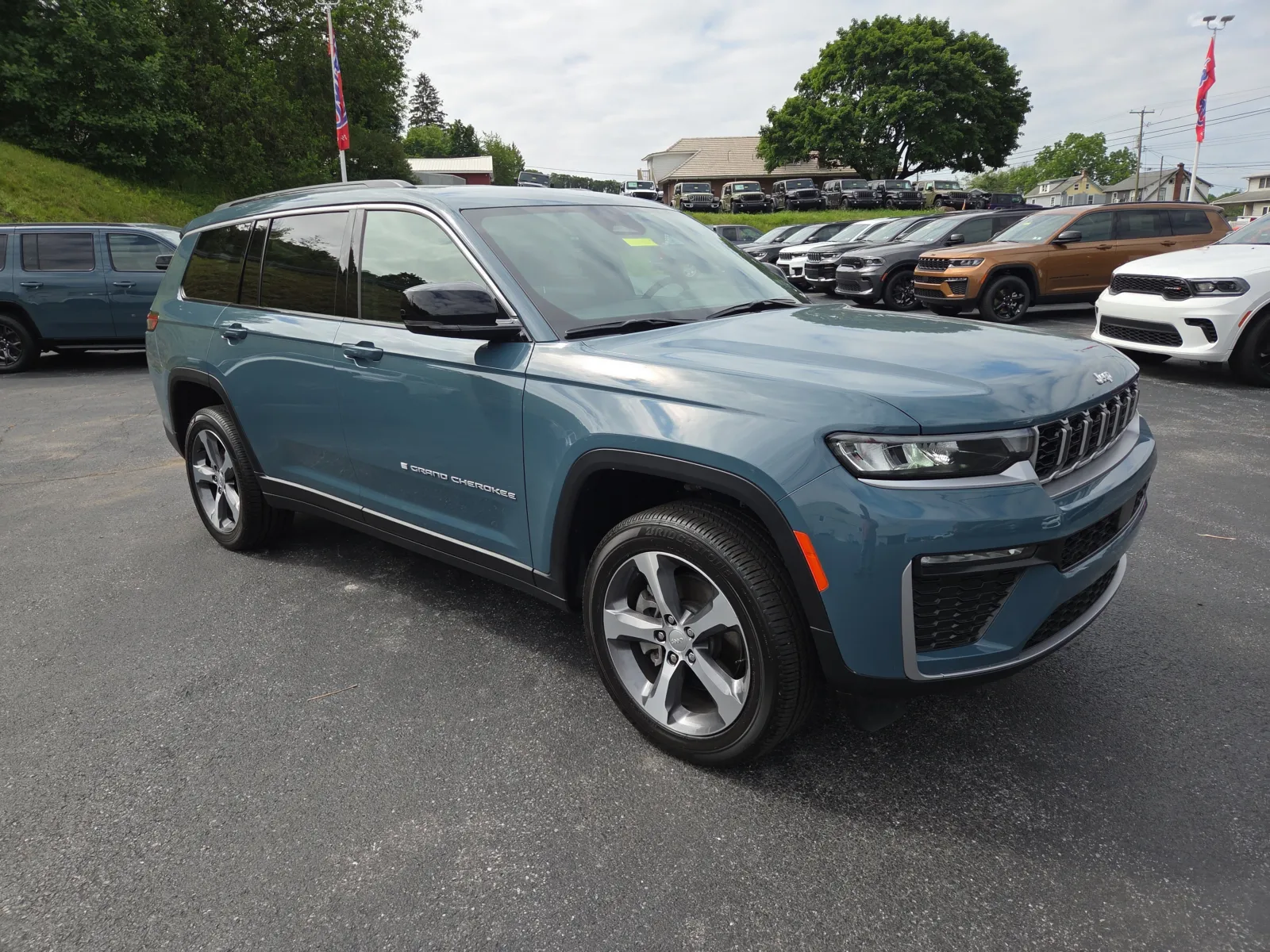 Unknown 2026 Jeep Grand Cherokee L 85th Anniversary Edition for sale in Hamburg, PA