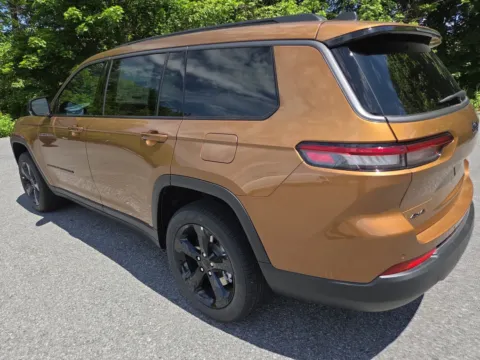 More photos of 2026 Jeep Grand Cherokee L Limited at Outten Chrysler Dodge Jeep RAM of Hamburg, PA
