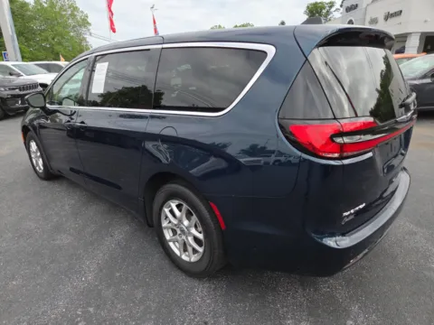 More photos of 2024 Chrysler Pacifica Touring L at Outten Chrysler Dodge Jeep RAM of Hamburg, PA