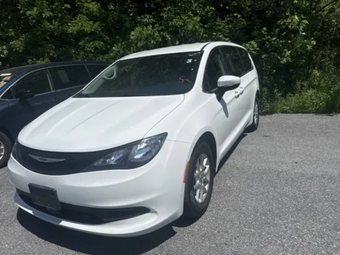 White 2022 Chrysler Voyager LX for sale in Hamburg, PA