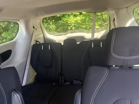 More photos of 2022 Chrysler Voyager LX at Outten Chrysler Dodge Jeep RAM of Hamburg, PA