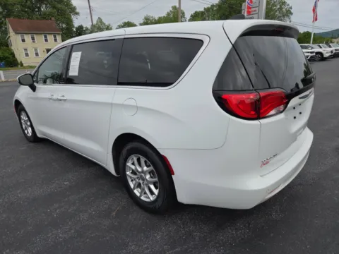 More photos of 2022 Chrysler Voyager LX at Outten Chrysler Dodge Jeep RAM of Hamburg, PA