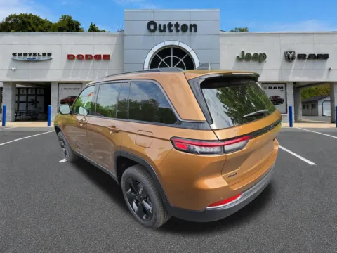 More photos of 2026 Jeep Grand Cherokee Limited at Outten Chrysler Dodge Jeep RAM of Hamburg, PA