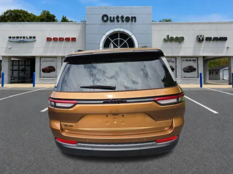 Another view of 2026 Jeep Grand Cherokee Limited for sale in Hamburg, PA at Outten Chrysler Dodge Jeep RAM of Hamburg