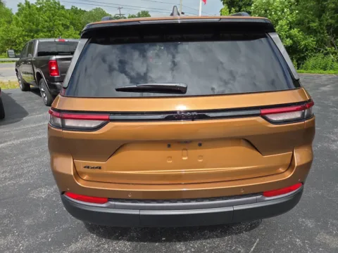 Another view of 2026 Jeep Grand Cherokee Limited for sale in Hamburg, PA at Outten Chrysler Dodge Jeep RAM of Hamburg