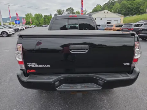 More photos of 2011 Toyota Tacoma V6 at Outten Chrysler Dodge Jeep RAM of Hamburg, PA