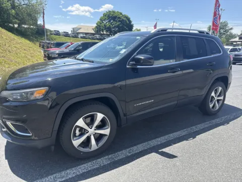 Black 2021 Jeep Cherokee Limited for sale in Hamburg, PA