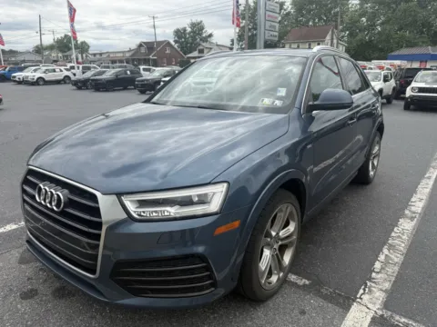 Blue 2018 Audi Q3 for sale in Hamburg, PA