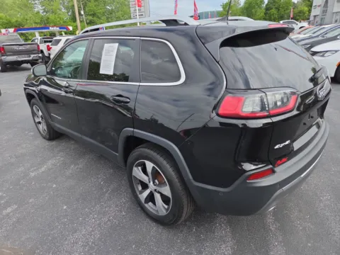 More photos of 2021 Jeep Cherokee Limited at Outten Chrysler Dodge Jeep RAM of Hamburg, PA
