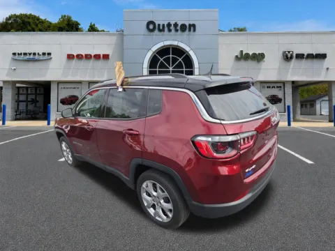 More photos of 2022 Jeep Compass Limited at Outten Chrysler Dodge Jeep RAM of Hamburg, PA