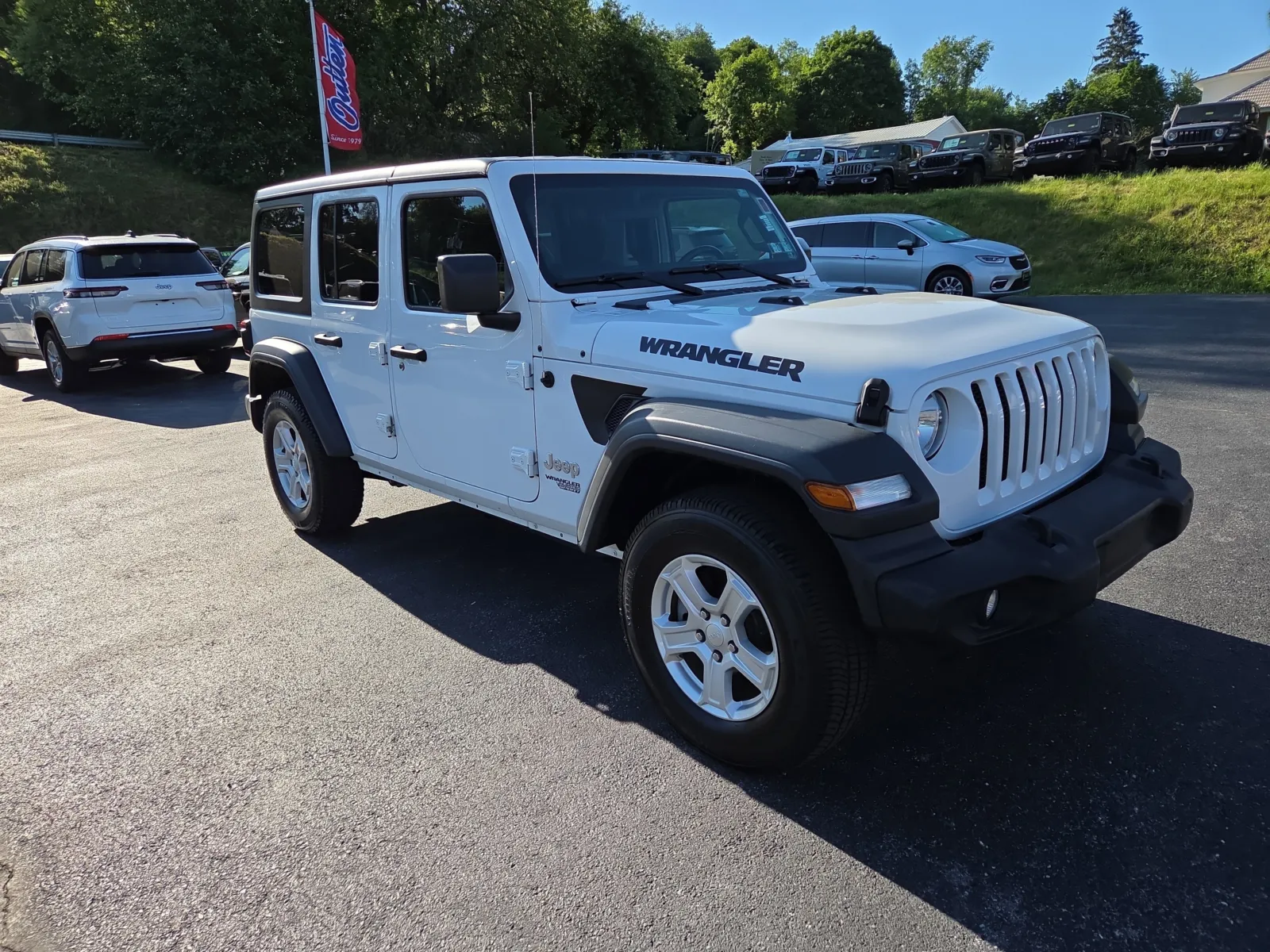 White 2019 Jeep Wrangler Unlimited Sport S for sale in Hamburg, PA