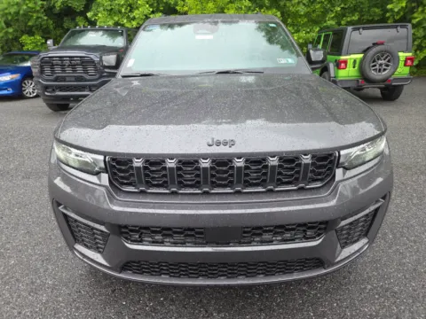 More photos of 2026 Jeep Grand Cherokee Limited at Outten Chrysler Dodge Jeep RAM of Hamburg, PA