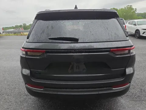 Another view of 2026 Jeep Grand Cherokee Limited for sale in Hamburg, PA at Outten Chrysler Dodge Jeep RAM of Hamburg