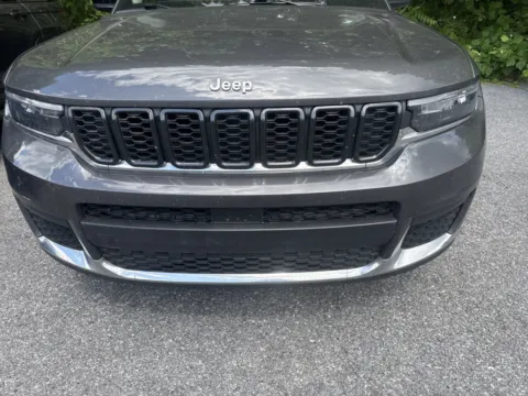 Photos of 2021 Jeep Grand Cherokee L for sale in Hamburg, PA at Outten Chrysler Dodge Jeep RAM of Hamburg