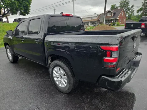 More photos of 2022 Nissan Frontier SV at Outten Chrysler Dodge Jeep RAM of Hamburg, PA