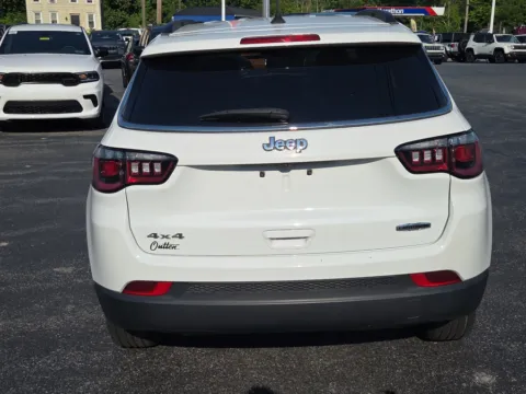 More photos of 2024 Jeep Compass Latitude Lux at Outten Chrysler Dodge Jeep RAM of Hamburg, PA
