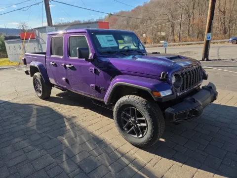Purple 2026 Jeep Gladiator Sport S for sale in Hamburg, PA