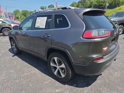 More photos of 2019 Jeep Cherokee High Altitude at Outten Chrysler Dodge Jeep RAM of Hamburg, PA
