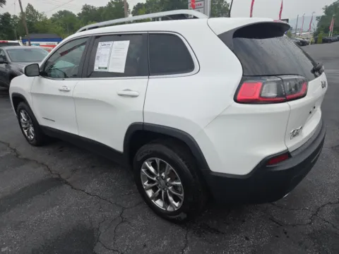 More photos of 2020 Jeep Cherokee Altitude at Outten Chrysler Dodge Jeep RAM of Hamburg, PA