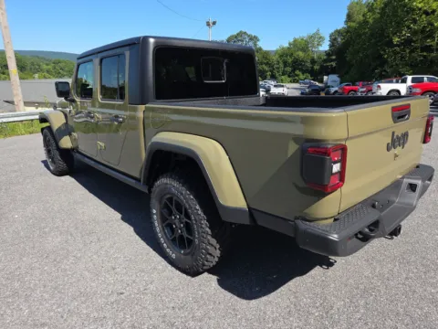 More photos of 2026 Jeep Gladiator Willys at Outten Chrysler Dodge Jeep RAM of Hamburg, PA